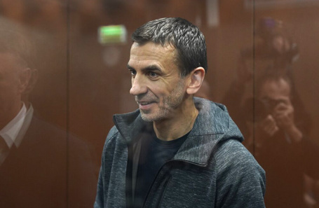 Михаил Абызов.