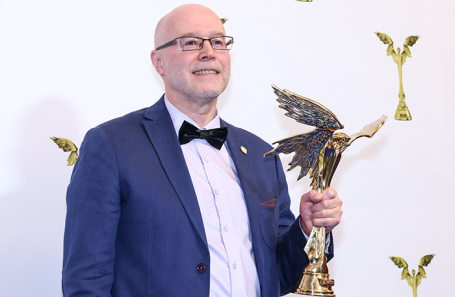 Режиссер Константин Бронзит.