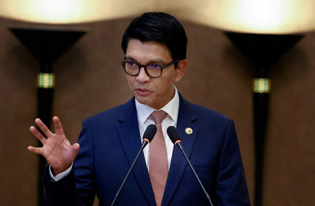 Андри Радзуэлина.