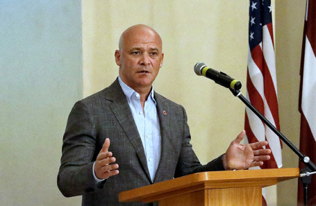 Геннадий Труханов.