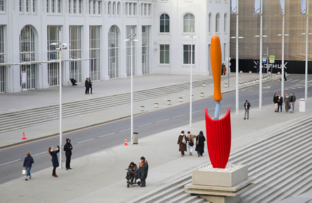 Дом культуры «ГЭС-2» на Болотной набережной.