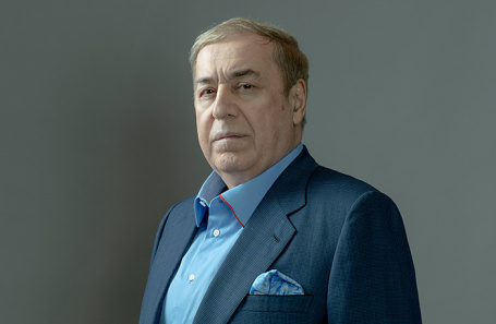 Михаил Гуцериев.