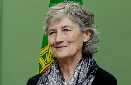 Кэтрин Конноли.