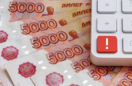 Сотрудник завода отказывается возвращать ошибочно переведенные ему 7 млн рублей