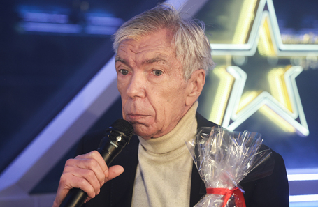 Телеведущий Юрий Николаев.