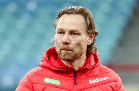 Валерий Карпин.