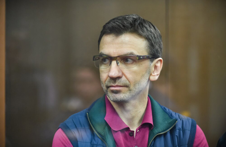 Михаил Абызов.