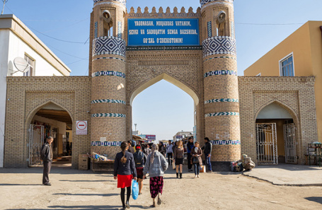 Ворота городского базара в Хиве, Узбекистан.