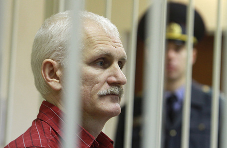 Алесь Беляцкий.Архивное фото.