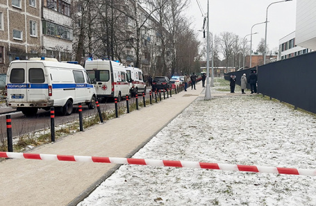 Опертивные службы у школы в Одинцове.