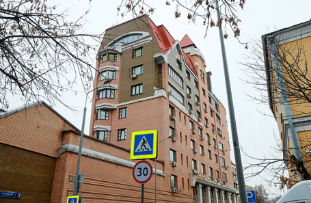 Дом по адресу: Ксеньинский пер., д. 3, в котором находится спорная квартира по делу народной артистки РФ Ларисы Долиной.