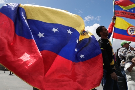 Акция в Боготе после операции США в Венесуэле и захвата Николаса Мадуро.