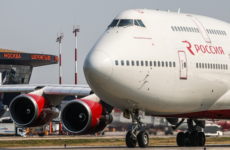 Самолет Boeing 747 авиакомпании «Россия».