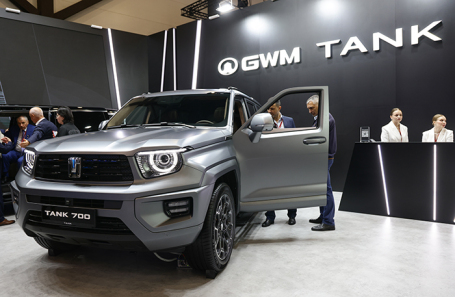 Автомобиль Tank 700.