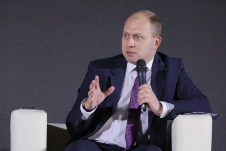 Статс-секретарь — заместитель министра промышленности и торговли Роман Чекушов: 