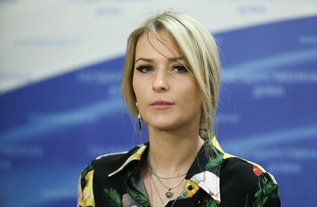 Яна Лантратова.