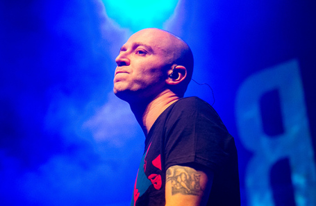 Oxxxymiron (Мирон Федоров). Является иноагентом в РФ.