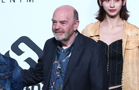 Адриано Гольдшмид.