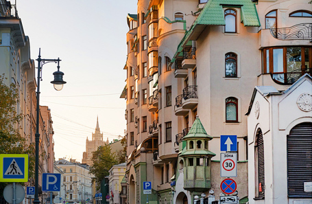 Современный клубный дом в центре Москвы.