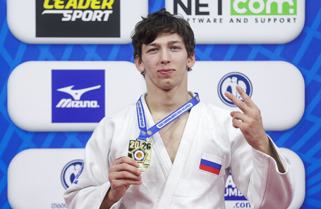 Золотой медалист чемпионата (в категории до 81 кг) россиянин Тимур Арбузов.
