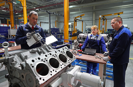 В учебно-технологическом комплексе завода двигателей ПАО «КамАЗ». Архив.