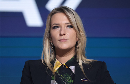 Яна Лантратова.