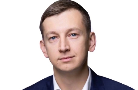 Станислав Лазарев.