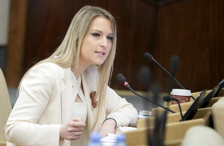 Яна Лантратова.
