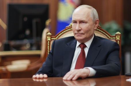 Владимир Путин во время встречи с Павлом Зарубиным.