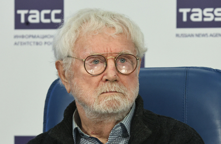 Артист РФ Юрий Смирнов.