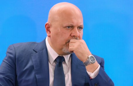 Карим Хан.