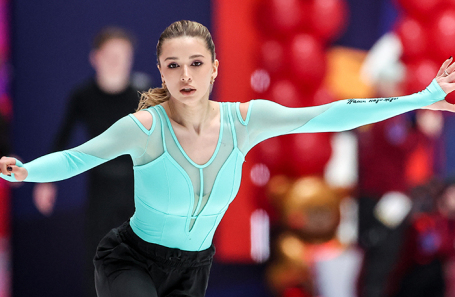  Камила Валиева во время соревнований.