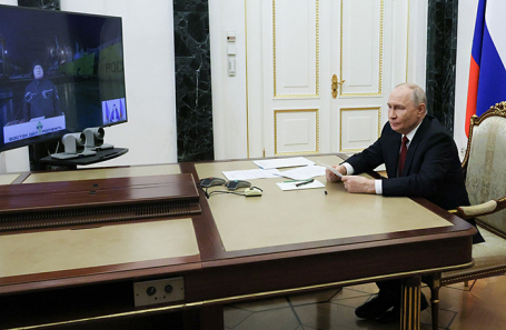 Владимир Путин во время ввода в эксплуатацию проекта «Восток Ойл» (в режиме видеоконференции).