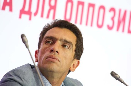 Александр Кынев.