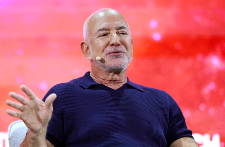 Глава Amazon и Blue Origin Джефф Безос.