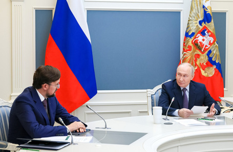Встреча с участниками форума «Деловой России» (в режиме видеоконференции). Слева — председатель организации Алексей Репик.