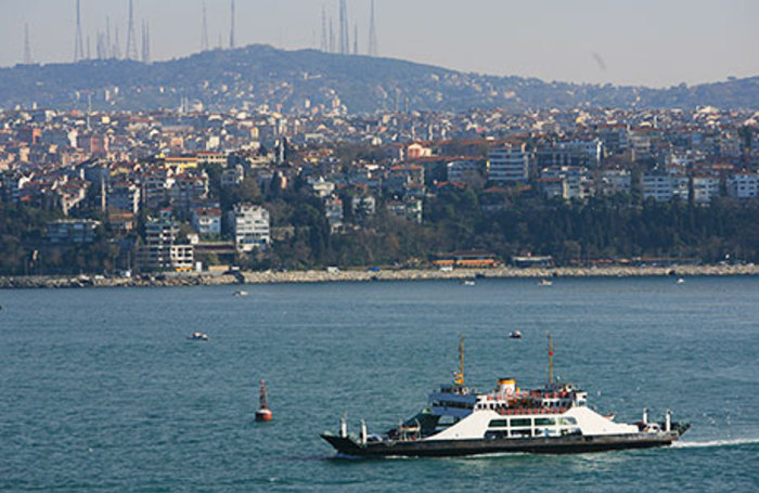 Транзитом через Стамбул: новые проблемы российских туристов