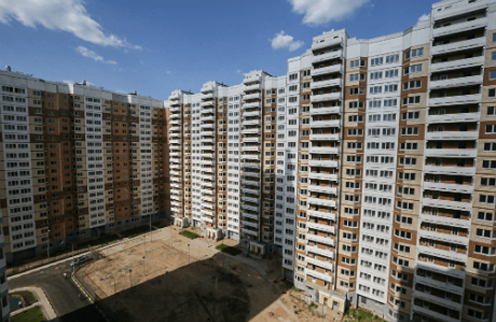 Вернуть прозрачность очереди на жилье в Москве поможет только голодовка?