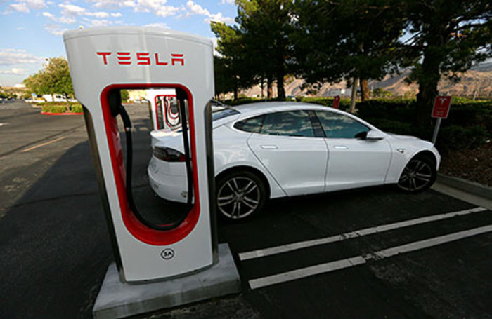 Tesla лжет о количестве «лошадей» в электрокарах?