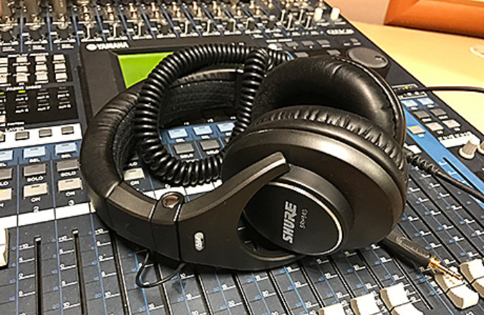 Не выходя из комнаты. Наушники Shure SRH840 — то, что звукорежиссер прописал