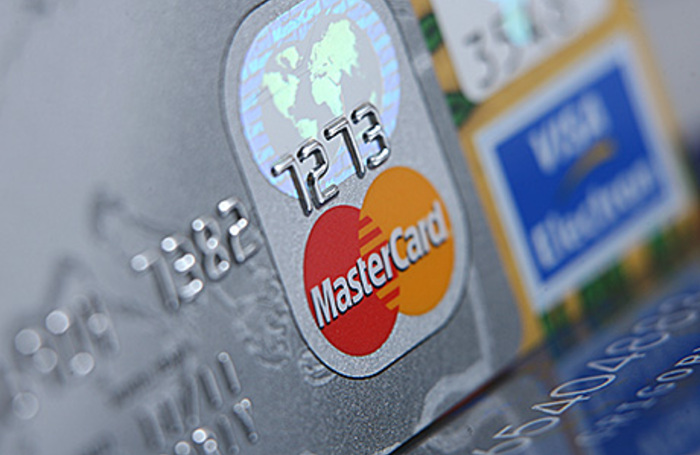 VISA и MasterCard заподозрили в дискриминации бизнеса