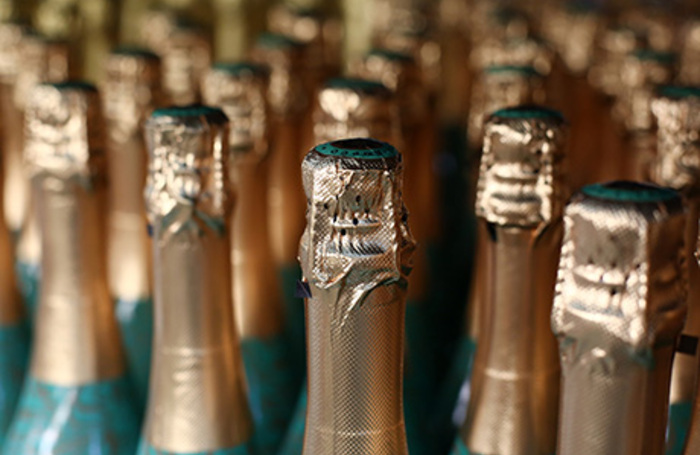 Шампанское — отечественное или импортное? Выбор россиян, сомелье и Роскачества