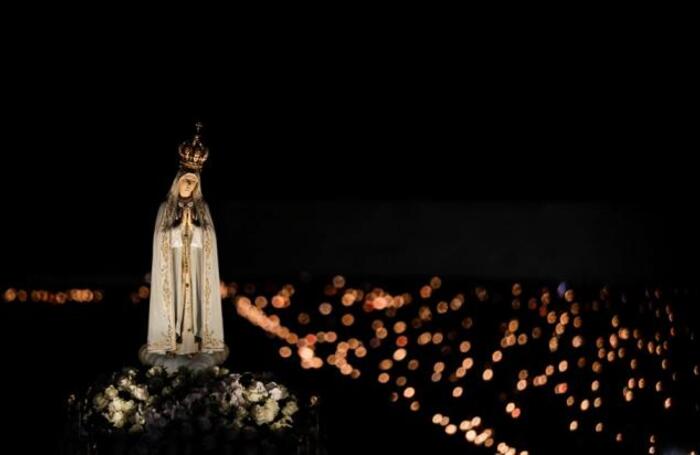 Празднование Дня Божьей матери Фатимской в Португалии.