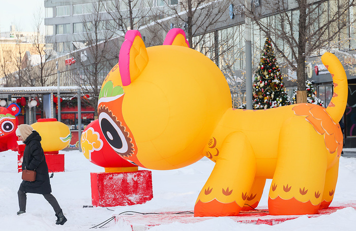 Украшение Москвы в преддверии Нового года по лунному календарю.