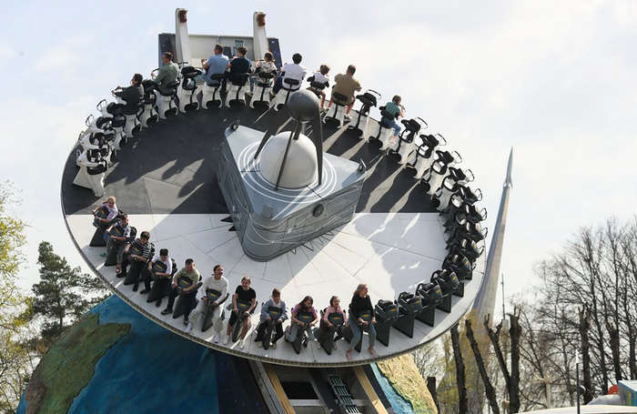 Открытие летнего сезона в семейном тематическом парке «Орион» территории на ВДНХ.