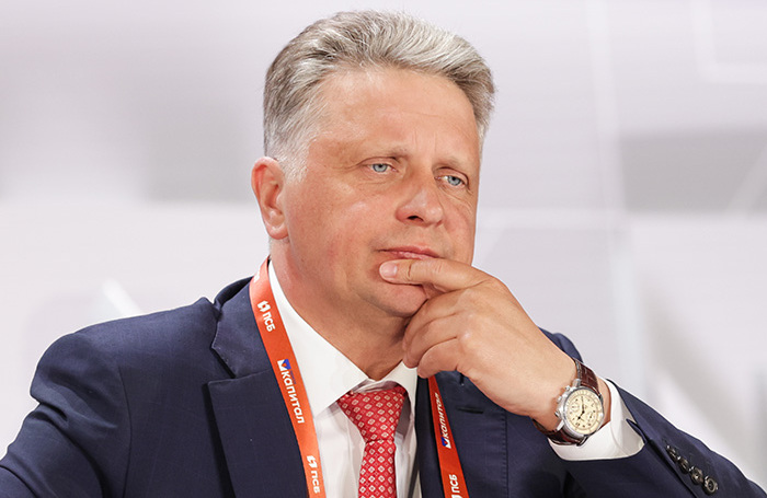 Максим Соколов.