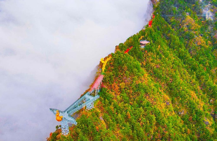 Виды Китая: горы Фэйцичжай в провинции Аньхой.