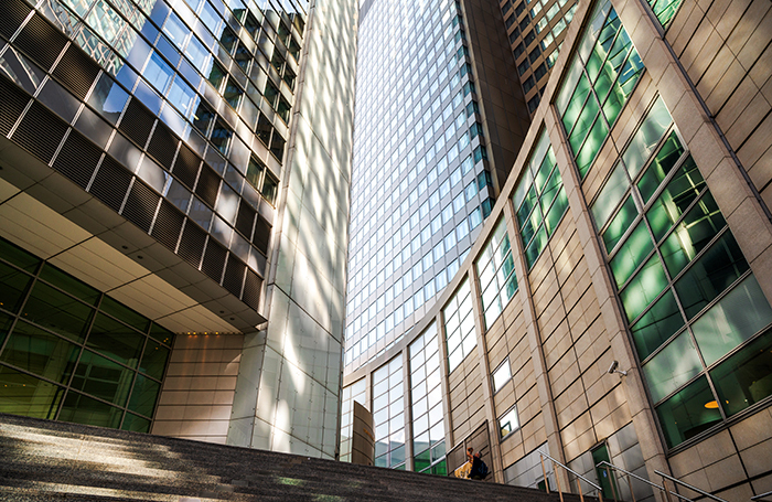 Платить по кадастровой: что изменится для комплексов зданий, где есть хотя бы один магазин или помещение под офисы?