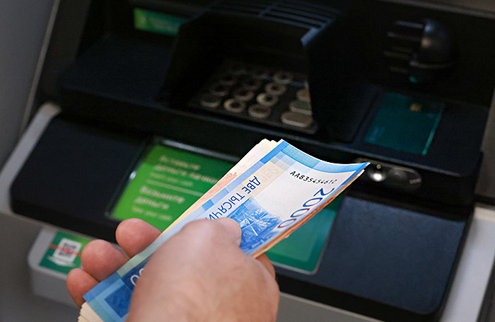 Банки начали снижать доходность вкладов и накопительных счетов