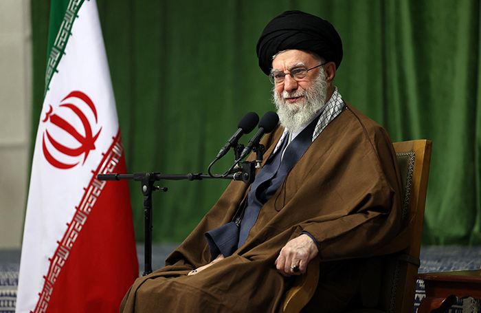 Верховный лидер Ирана Али Хаменеи мертв. Это подтвердило государственное телевидение страны